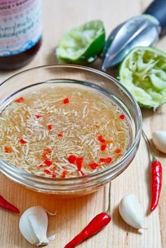 Vietnamese Dipping Sauce (Nuoc Cham