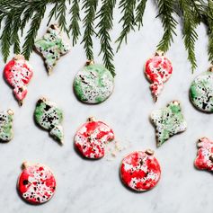 Watercolor Christmas Ornament Cookies